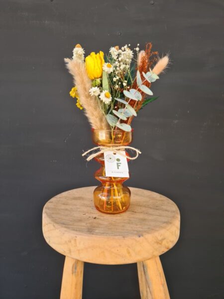 Mini arreglo Julia Cálido.