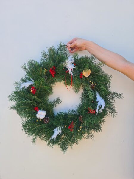 Corona Navidad pino colorido M